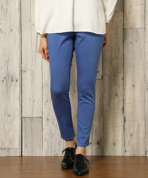 ikka（イッカ）の「スキニークロップドパンツ（その他パンツ・レディース・ブラック/ホワイト/ピンク/ブルー/ネイビー/オリーブ・SMALL/MEDIUM/LARGE）」の6枚目の写真