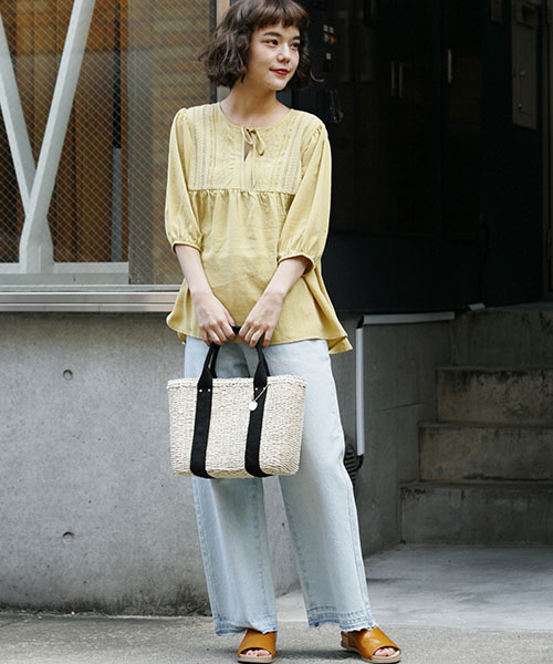 RAY CASSIN（レイカズン）の「レース使いスモックブラウス（シャツ/ブラウス・レディース・オフホワイト/イエロー/ブラック・FREE）」の11枚目の写真