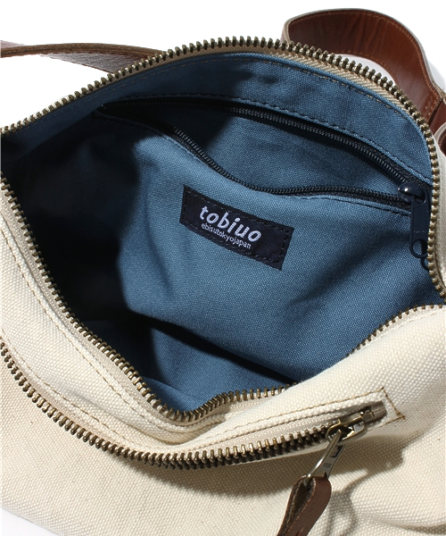 NANO universe（ナノユニバース）の「tobiuo(トビウオ)/ cross country SS（ショルダーバッグ・メンズ・その他/ベージュ/ネイビー・FREE）」の7枚目の写真