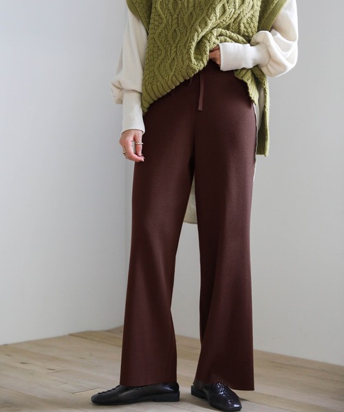 select MOCA(セレクトモカ)の「シンプルニットワイドパンツ(その他パンツ・レディース・ブラック/ベージュ/ブラウン・FREE)」の2枚目の写真