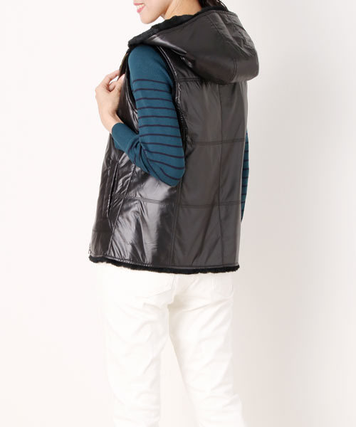 sankyo shokai（サンキョウショウカイ）の「ラビットファーベストフード付き（ダウンベスト・レディース・ブラック・L/M/XL）」の3枚目の写真