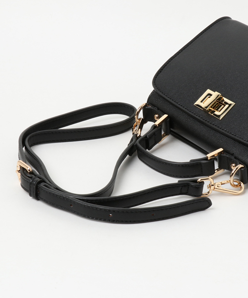 NATURAL BEAUTY BASIC（ナチュラルビューティーベーシック）の「【JJ 12月号掲載】ワンハンドルヒネリショルダーバッグ（ショルダーバッグ・レディース・ブラック/レッド/ベージュ系その他・ﾌﾘ-）」の9枚目の写真