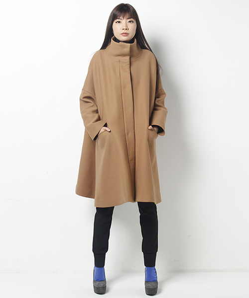 AVIE（アビィ）の「スタンドカラーAラインコート（その他アウター・レディース・ブラック/ブラウン系その他・38）」の10枚目の写真