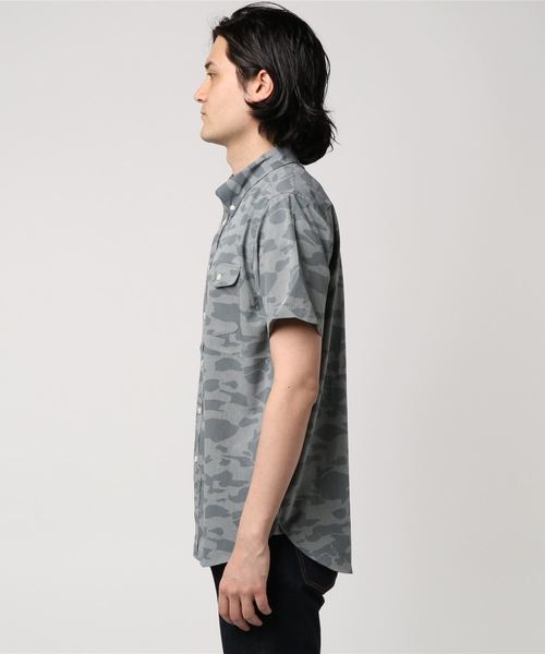 Champion（チャンピオン）の「【Champion/チャンピオン】メンズ キャンパス ショートスリーブボタンダウンシャツ（シャツ/ブラウス・メンズ・グレー×サックスブルー/アーミー・LARGE/MEDIUM/X-LARGE）」の3枚目の写真