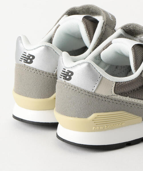 NEW BALANCE（ニューバランス）の「NEW　BALANCE（ニューバランス）KV996　17cm-24cm/h（スニーカー・キッズ・ネイビー/グレー・17.5cm/17cm/20cm/20.5cm/21cm/19.5cm/19cm/21.5cm/23.5cm/24cm/18cm/18.5cm/22cm/23cm）」の3枚目の写真