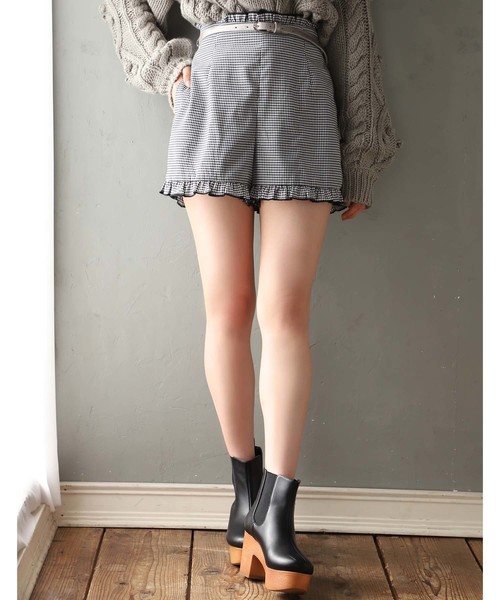 one after another NICE CLAUP(ワンアフターアナザーナイスクラップ)の「ベルトアソート裾フリルショートパンツ(その他パンツ・レディース・ブラック/ブラック系その他/ブラウン系その他/レンガ・FREE)」の3枚目の写真