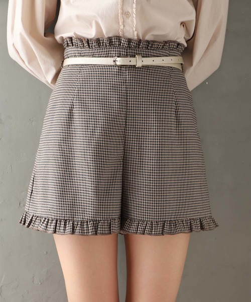 one after another NICE CLAUP(ワンアフターアナザーナイスクラップ)の「ベルトアソート裾フリルショートパンツ(その他パンツ・レディース・ブラック/ブラック系その他/ブラウン系その他/レンガ・FREE)」の4枚目の写真