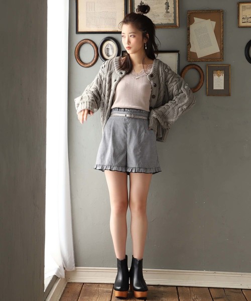 one after another NICE CLAUP(ワンアフターアナザーナイスクラップ)の「ベルトアソート裾フリルショートパンツ(その他パンツ・レディース・ブラック/ブラック系その他/ブラウン系その他/レンガ・FREE)」の20枚目の写真