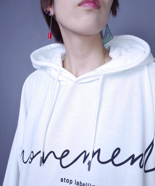 AFYF（エーエフワイエフ）の「AFYF MOVEMENT 2TONE MIX OVERSIZE PARKA F/2TONEミックスオーバーサイズパーカー（パーカー・レディース・ホワイト/ブラック・FREE）」の8枚目の写真