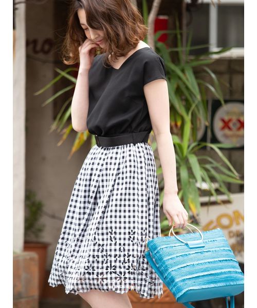 ワンピース Fabulous ワンピースangela ファビュラスアンジェラ のファッション ヒートカット配色ワンピース ワンピース Fabulous