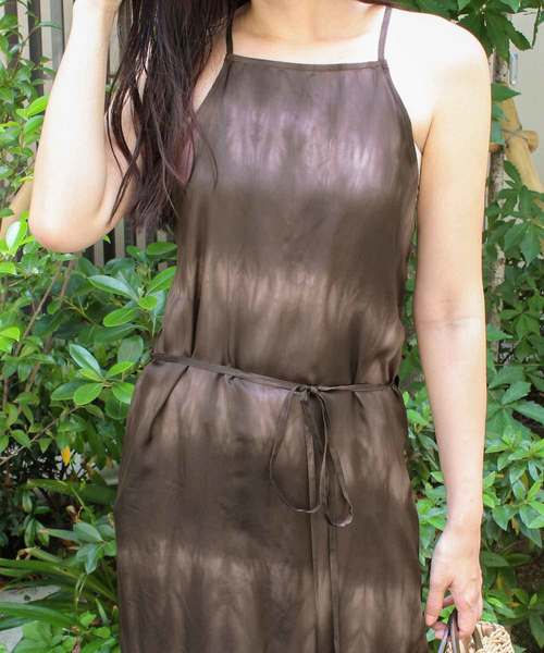 MODE ROBE(モードローブ)の「タイダイキャミワンピース(ワンピース・レディース・ブラウン/オレンジ・FREE)」の5枚目の写真