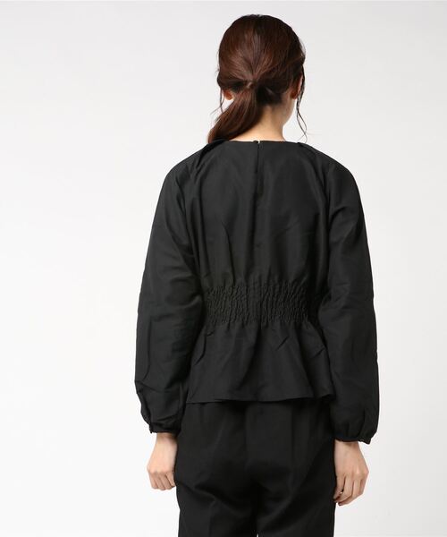STYLEBLOCK（スタイルブロック）の「Eツイルツイストベルトタックブラウス（シャツ/ブラウス・レディース・ブラック/ベージュ/パープル/ブラウン・M）」の6枚目の写真