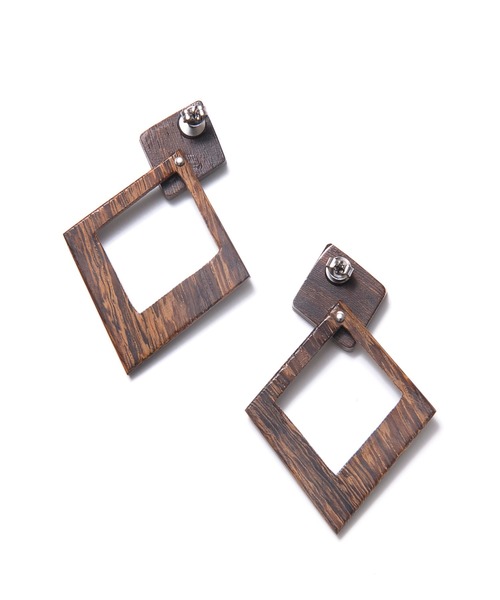 JACK & MARIE（ジャックアンドマリー）の「JACK & MARIE Design Earrings TypeB (ジャックアンドマリー デザインピアスB)（ピアス（両耳用）・レディース・ホワイト系その他/アイボリー/ブラック/ブラウン/ゴールド/グレー/シルバー・ONE SIZE）」の15枚目の写真