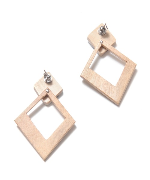 JACK & MARIE（ジャックアンドマリー）の「JACK & MARIE Design Earrings TypeB (ジャックアンドマリー デザインピアスB)（ピアス（両耳用）・レディース・ホワイト系その他/アイボリー/ブラック/ブラウン/ゴールド/グレー/シルバー・ONE SIZE）」の17枚目の写真