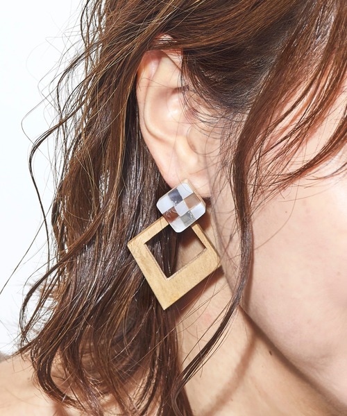 JACK & MARIE（ジャックアンドマリー）の「JACK & MARIE Design Earrings TypeB (ジャックアンドマリー デザインピアスB)（ピアス（両耳用）・レディース・ホワイト系その他/アイボリー/ブラック/ブラウン/ゴールド/グレー/シルバー・ONE SIZE）」の18枚目の写真