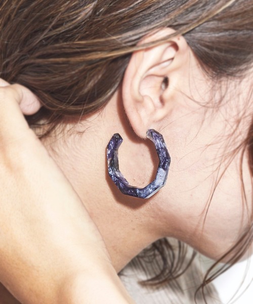 JACK & MARIE（ジャックアンドマリー）の「JACK & MARIE Design Earrings TypeB (ジャックアンドマリー デザインピアスB)（ピアス（両耳用）・レディース・ホワイト系その他/アイボリー/ブラック/ブラウン/ゴールド/グレー/シルバー・ONE SIZE）」の12枚目の写真