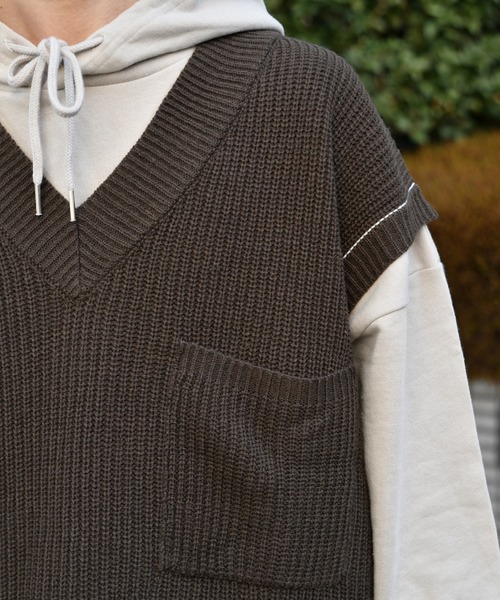 kutir（クティール）の「Vネックニットベスト（ベスト・メンズ・ダークブラウン/ベージュ/ブルーグレー・MEDIUM/LARGE）」の9枚目の写真