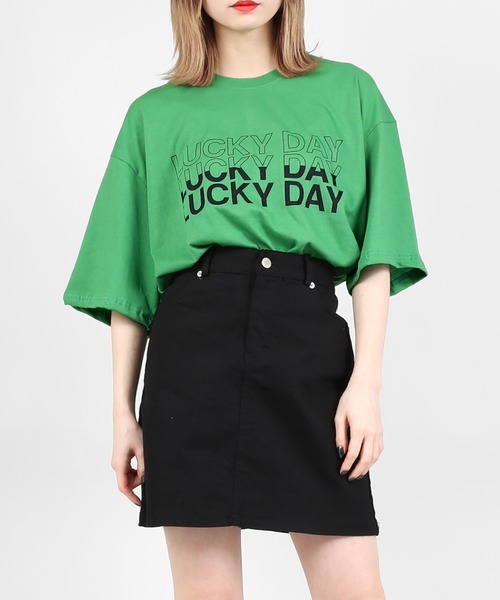 DING（ディング）の「DING/LUCK DAYビッグシルエットTシャツ（Tシャツ/カットソー・レディース・アイボリー/グリーン/ブラック・FREE）」の3枚目の写真