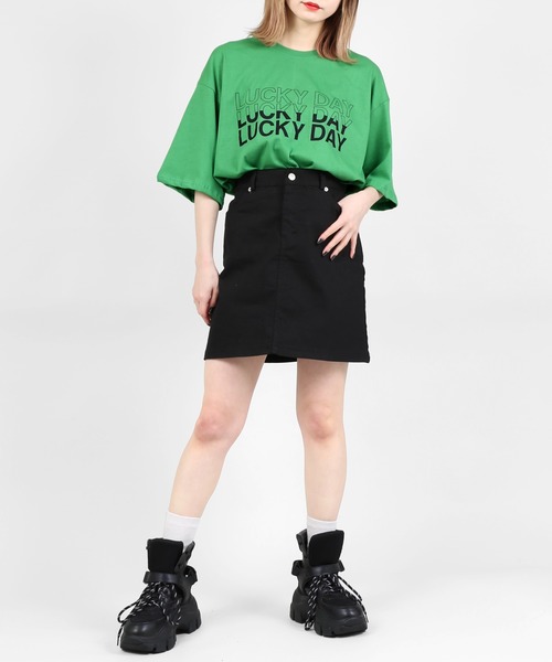 DING（ディング）の「DING/LUCK DAYビッグシルエットTシャツ（Tシャツ/カットソー・レディース・アイボリー/グリーン/ブラック・FREE）」の17枚目の写真