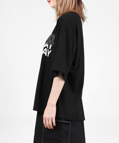 DING（ディング）の「DING/LUCK DAYビッグシルエットTシャツ（Tシャツ/カットソー・レディース・アイボリー/グリーン/ブラック・FREE）」の8枚目の写真