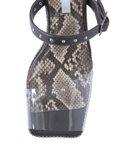 Ameri(アメリ)の「CLEAR STUDS MULE(サンダル・レディース・ホワイト/アッシュブラウン・SMALL/MEDIUM/LARGE)」の17枚目の写真