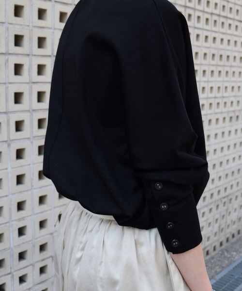 Marient（マリエント）の「袖ボタンポンチプルオーバー（Tシャツ/カットソー・レディース・ホワイト/ブラック/ベージュ・FREE）」の17枚目の写真