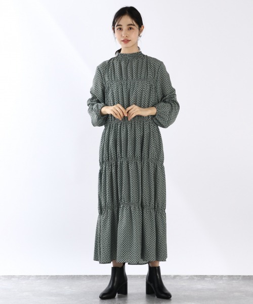 LOWRYS FARM(ローリーズファーム)の「シャーリングキカドットワンピース 919388(ワンピース・レディース・グリーン/ブラック/ブラウン・FREE)」の4枚目の写真