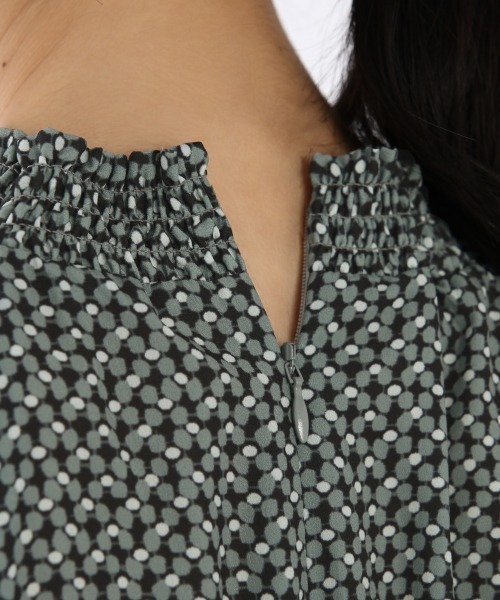 LOWRYS FARM(ローリーズファーム)の「シャーリングキカドットワンピース 919388(ワンピース・レディース・グリーン/ブラック/ブラウン・FREE)」の14枚目の写真