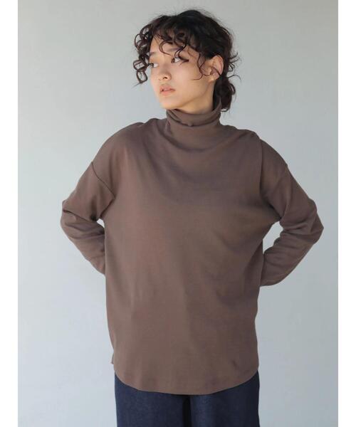 AMERICAN HOLIC（アメリカンホリック）の「タートルカットプルオーバー　＊（Tシャツ/カットソー・レディース・ブラック/ブラウン/アイボリー/グレイッシュベージュ・M/L）」の22枚目の写真