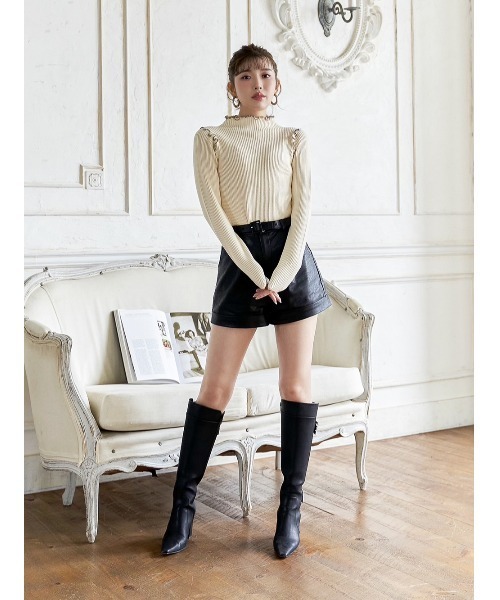 Darich(ダーリッチ)の「マットレザーショートパンツ(その他パンツ・レディース・ブラック/ブラウン・S/M)」の17枚目の写真