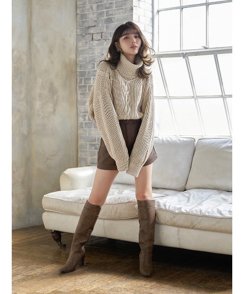 Darich(ダーリッチ)の「マットレザーショートパンツ(その他パンツ・レディース・ブラック/ブラウン・S/M)」の11枚目の写真