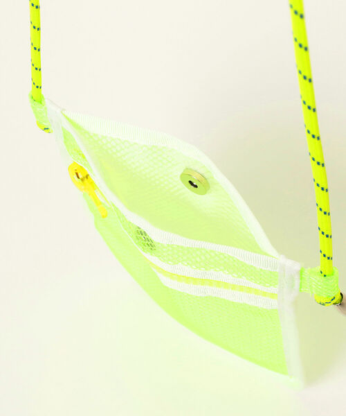 Ray BEAMS（レイビームス）の「CONTROL FREAK × Ray BEAMS / 別注 チュール サコッシュ（ショルダーバッグ・レディース・ライトブルー/イエロー/レッド/ブラック・ONE SIZE）」の13枚目の写真