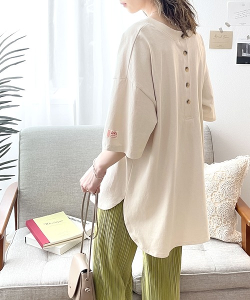 Java(ジャバ)の「《JaVaジャバ コラボ》綿100% 前後2way楽しめる♪ヘンリートップス(Tシャツ/カットソー・レディース・グレイッシュベージュ/ナチュラル/ブラック/ホワイト/グリーン系その他/ライトグレー/ブルーグリーン・MEDIUM/LARGE/X-LARGE/SMALL)」の5枚目の写真