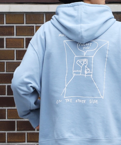 Mark Gonzales（マーク・ゴンザレス）の「Mark Gonzalez / マークゴンザレス 別注 コラボ オーバーサイズ バギー パーカー（パーカー・メンズ・ホワイト系その他/ブラック系その他/ベージュ系その他/ブルー系その他/ホワイト系その他2/ホワイト系その他3/ホワイト系その他4/ホワイト系その他5/ホワイト系その他6/ブラック系その他2/ブラック系その他3/ベージュ系その他2/ベージュ系その他3/ブルー系その他2/ブルー系その他3/ブルー系その他4/ブラック系その他7/ブラック系その他6/ベージュ系その他4/ベージュ系その他5/ブラック系その他5/ブラック系その他4/その他1/その他2/その他3/その他4/その他6/その他7/その他5/その他8/ベージュ系その他6・MEDIUM/LARGE）」の22枚目の写真