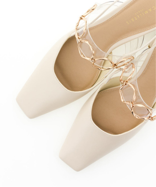 RANDA（ランダ）の「スクエアトゥゴールドチェーンバックストラップパンプス（パンプス・レディース・クリーム/グレイッシュベージュ/グリーン・S/M/L/LL）」の13枚目の写真