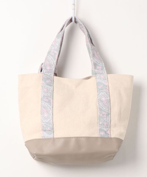 MILLION CARATS（ミリオンカラッツ）の「【GIFT】-Global Arrow- ペイズリーイニシャルトート（トートバッグ・レディース・ベージュ/グレー/ピンク/ラベンダー/ブルー/ミント・FREE）」の20枚目の写真