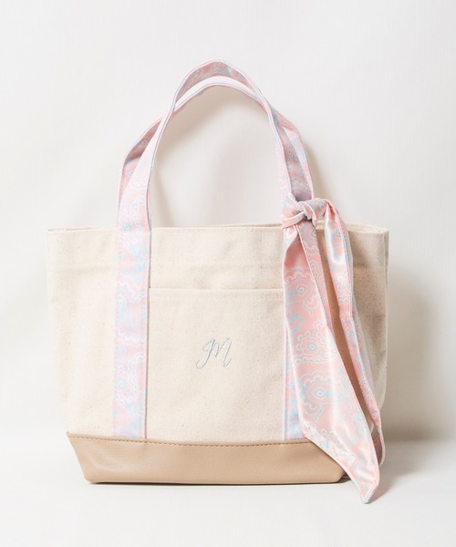 MILLION CARATS（ミリオンカラッツ）の「【GIFT】-Global Arrow- ペイズリーイニシャルトート（トートバッグ・レディース・ベージュ/グレー/ピンク/ラベンダー/ブルー/ミント・FREE）」の6枚目の写真
