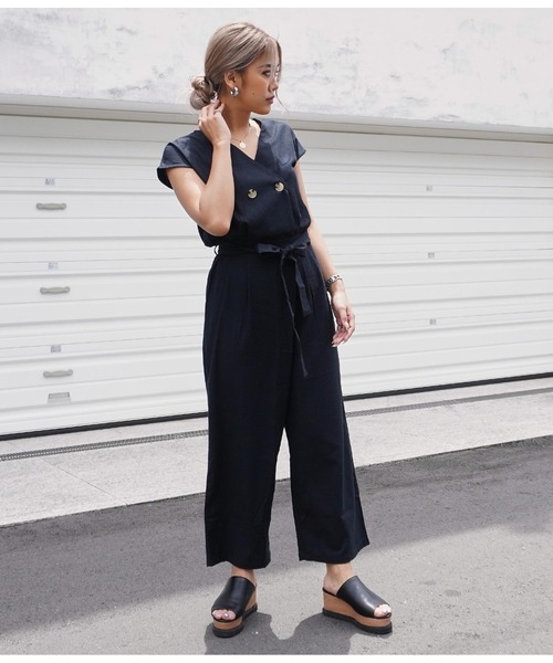 ANAP（アナップ）の「リネンブレンドオールインワン（つなぎ/オールインワン・レディース・ベージュ/ブラック・FREE）」の2枚目の写真