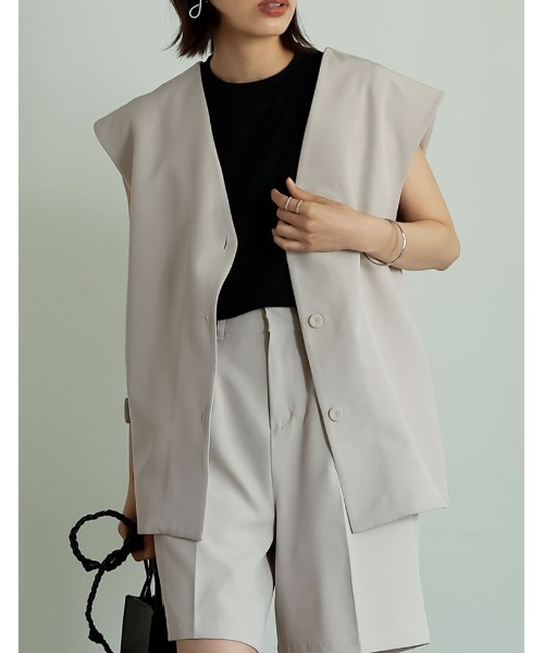 Re:EDIT（リエディ）の「リサイクルカットツイルノースリーブジャケット（ノーカラージャケット・レディース・ベージュ/アイボリー/ブラック・MEDIUM/LARGE）」の2枚目の写真