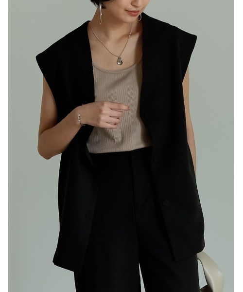 Re:EDIT（リエディ）の「リサイクルカットツイルノースリーブジャケット（ノーカラージャケット・レディース・ベージュ/アイボリー/ブラック・MEDIUM/LARGE）」の3枚目の写真