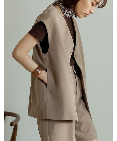 Re:EDIT（リエディ）の「リサイクルカットツイルノースリーブジャケット（ノーカラージャケット・レディース・ベージュ/アイボリー/ブラック・MEDIUM/LARGE）」の16枚目の写真