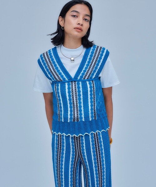 UNITED TOKYO（ユナイテッドトウキョウ）の「クロシェニットビスチェ（ニット/セーター・レディース・ブラック/ブルー・FREE）」の2枚目の写真