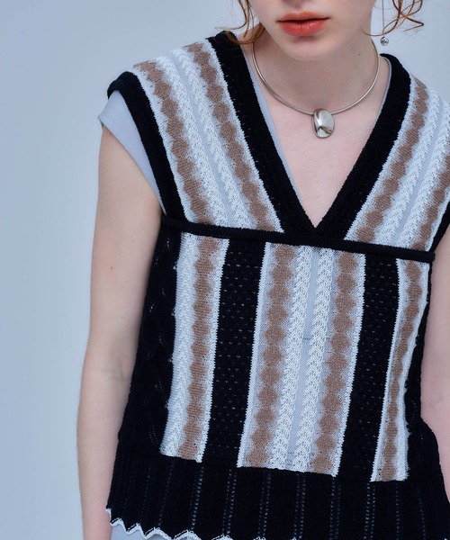 UNITED TOKYO（ユナイテッドトウキョウ）の「クロシェニットビスチェ（ニット/セーター・レディース・ブラック/ブルー・FREE）」の6枚目の写真