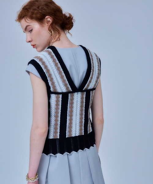 UNITED TOKYO（ユナイテッドトウキョウ）の「クロシェニットビスチェ（ニット/セーター・レディース・ブラック/ブルー・FREE）」の5枚目の写真