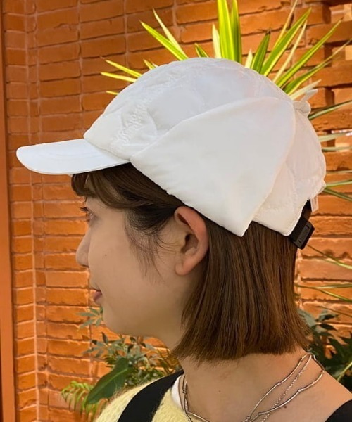 Ray BEAMS(レイビームス)の「Ray BEAMS / キルティング フライト キャップ(キャップ・レディース・ホワイト/ブラック/ベージュ・ONE SIZE)」の1枚目の写真