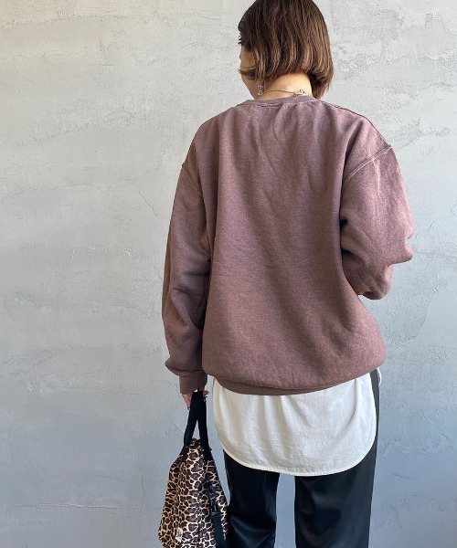 JEANS FACTORY （ジーンズファクトリー）の「[SCREEN STARS/スクリーンスターズ] 別注 後染め カレッジロゴプリントスウェットプルオーバー（スウェット・レディース・ライトグレー/ベージュ/ブラウン/グリーン/スミクロ・F）」の21枚目の写真