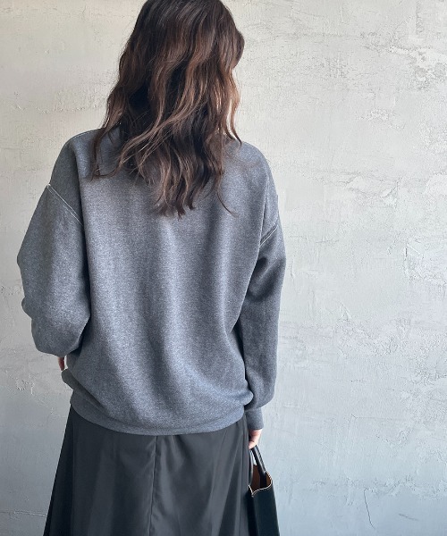 JEANS FACTORY （ジーンズファクトリー）の「[SCREEN STARS/スクリーンスターズ] 別注 後染め カレッジロゴプリントスウェットプルオーバー（スウェット・レディース・ライトグレー/ベージュ/ブラウン/グリーン/スミクロ・F）」の15枚目の写真