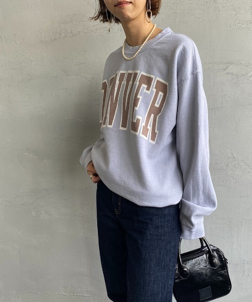 JEANS FACTORY （ジーンズファクトリー）の「[SCREEN STARS/スクリーンスターズ] 別注 後染め カレッジロゴプリントスウェットプルオーバー（スウェット・レディース・ライトグレー/ベージュ/ブラウン/グリーン/スミクロ・F）」の20枚目の写真