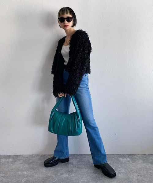 PAGEBOY（ページボーイ）の「【CORE】フェイクフェザーカーデ（カーディガン/ボレロ・レディース・ブラック/ブルー系その他4・FREE）」の15枚目の写真