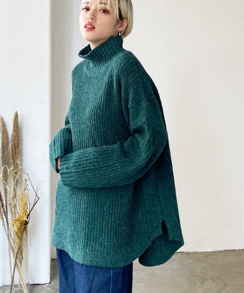 Shelly island（シェリーアイランド）の「ラウンドヘムタートルニットプルオーバー（ニット/セーター・レディース・ブラック/ベージュ/グリーン/モカ・FREE）」の4枚目の写真